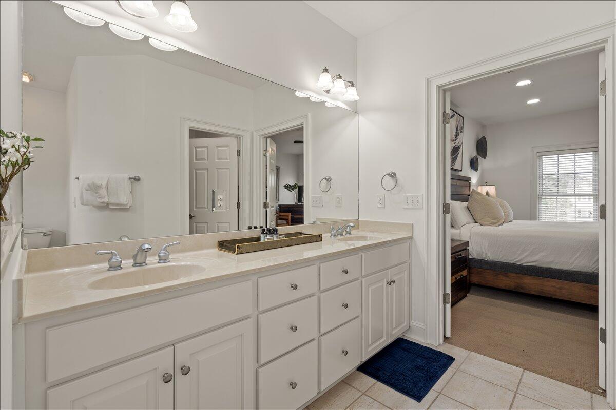 2431 Racquet Club Drive