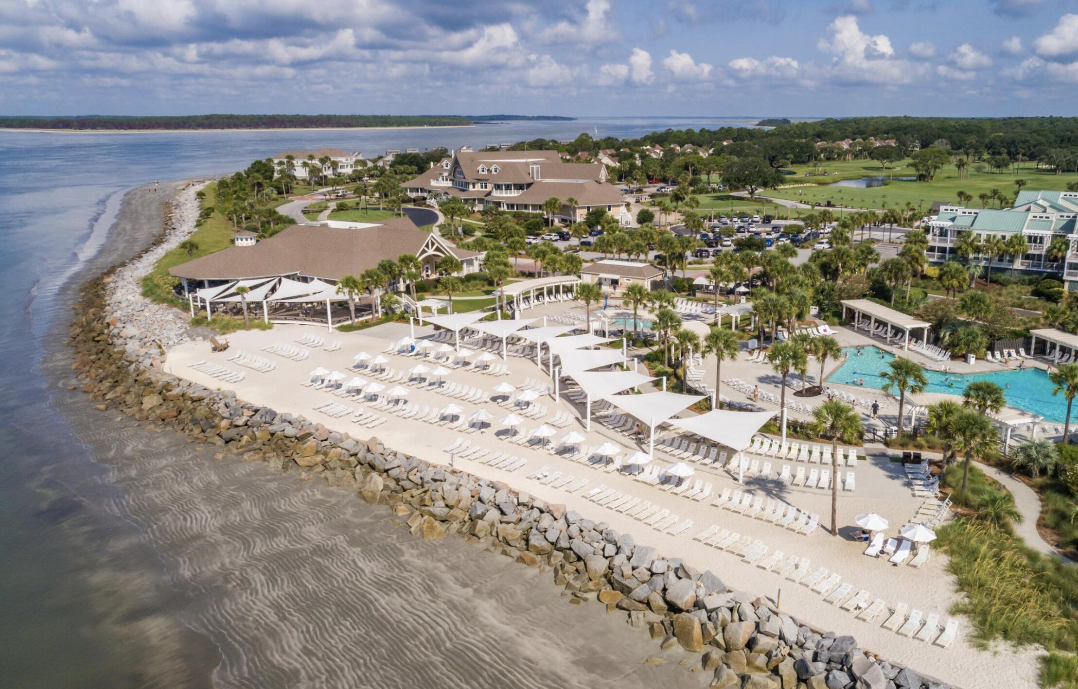 2431 Racquet Club Drive