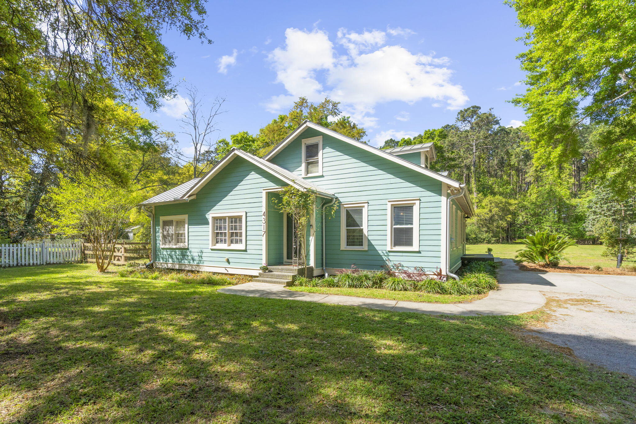 4317 Highway 165