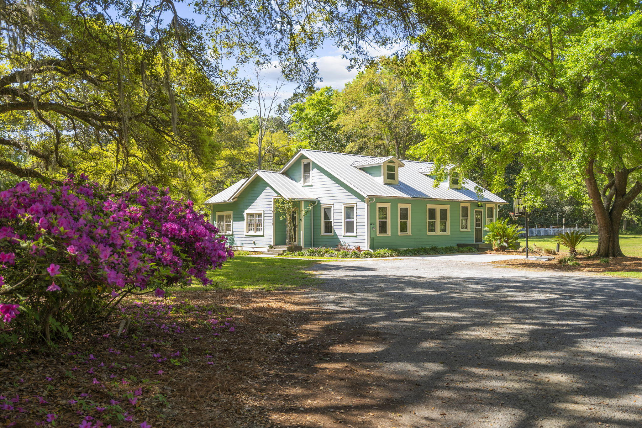 4317 Highway 165