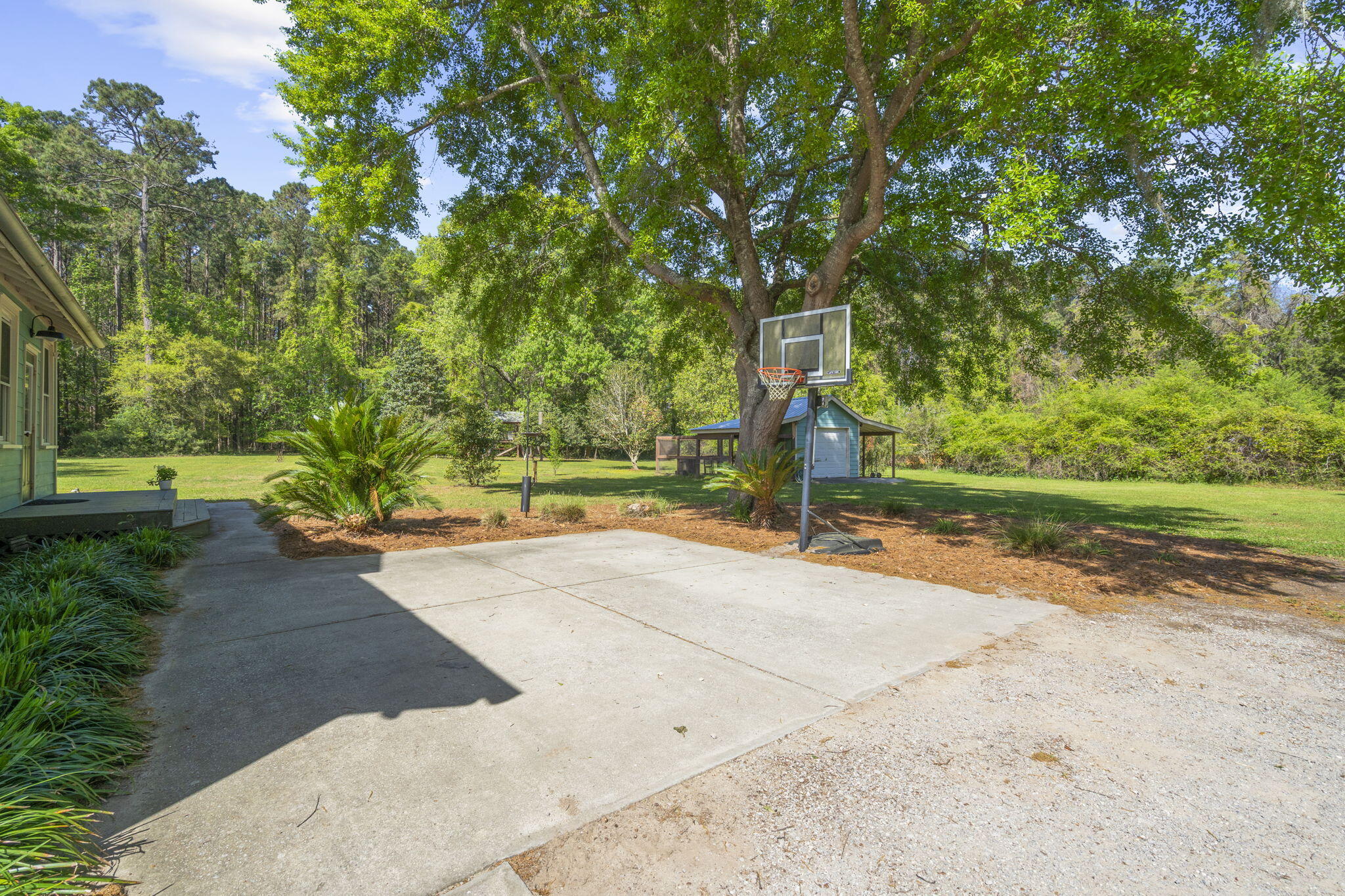 4317 Highway 165