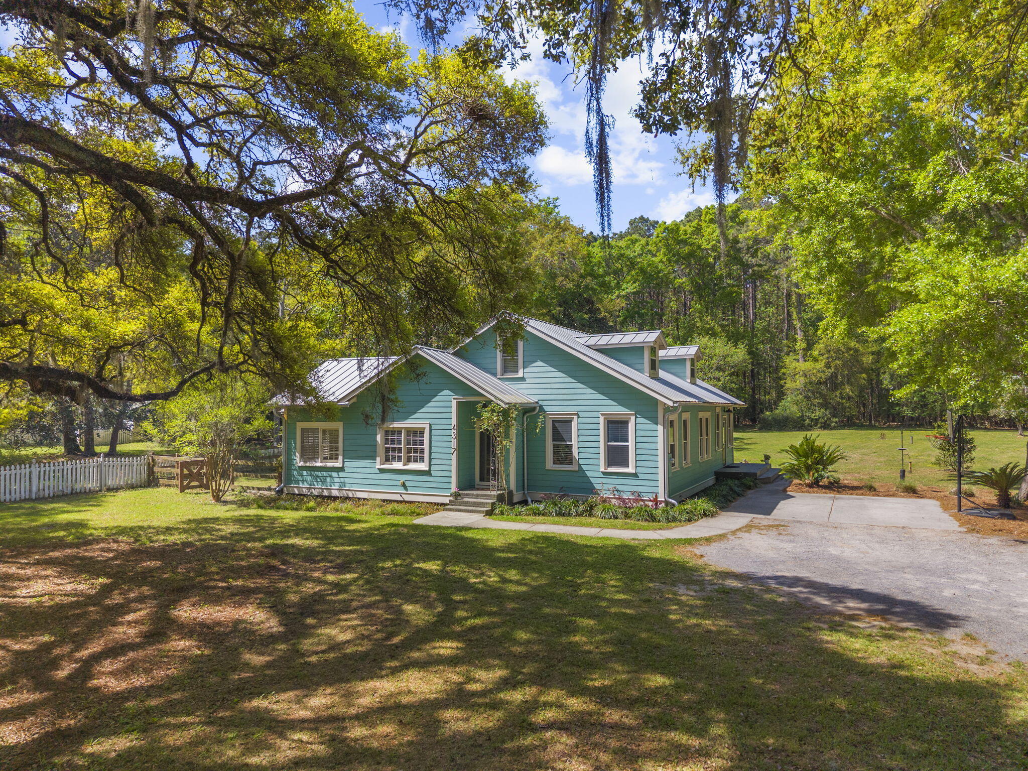 4317 Highway 165