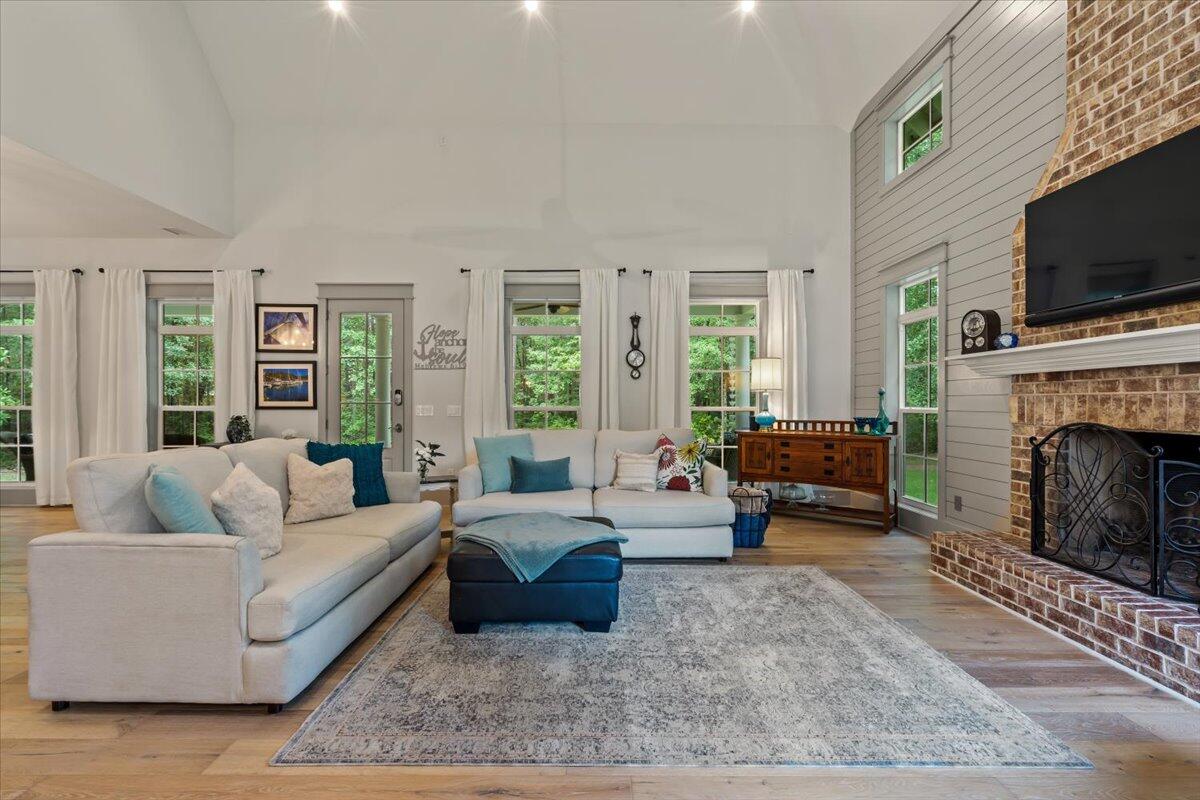 2826 Edenborough Road