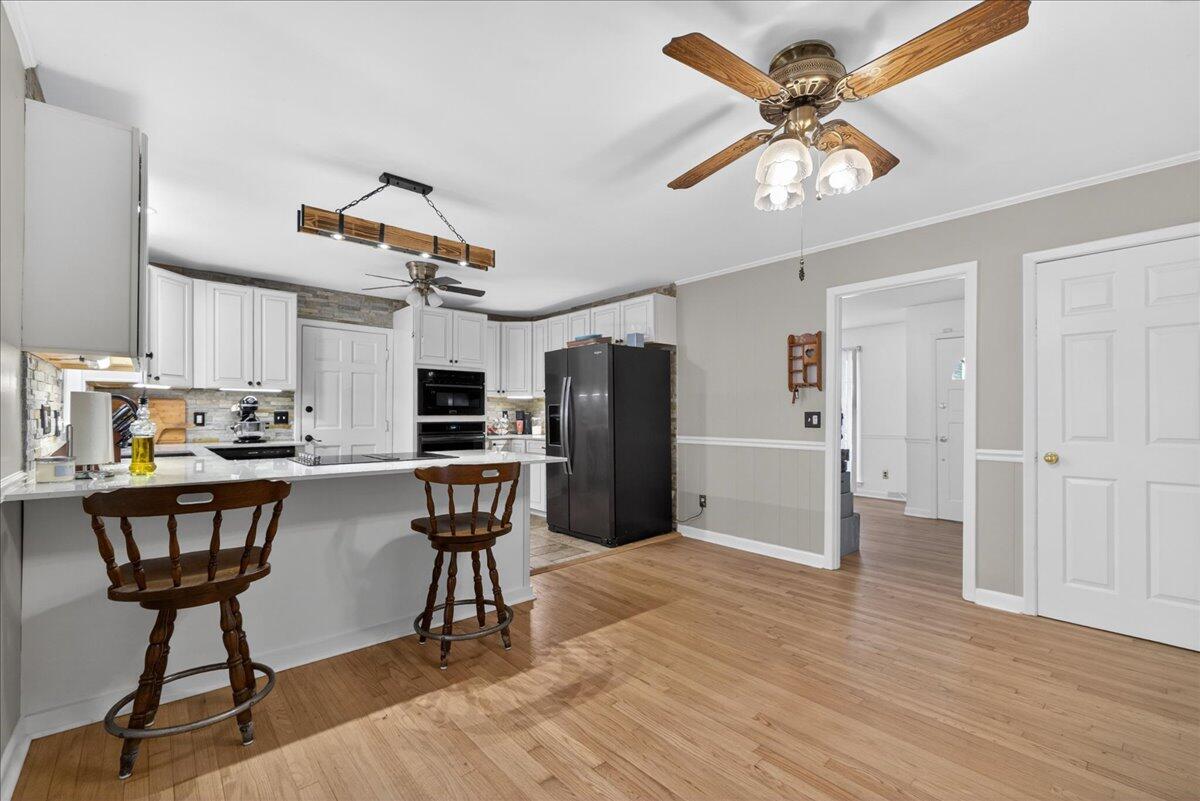 1225 Hillside Drive