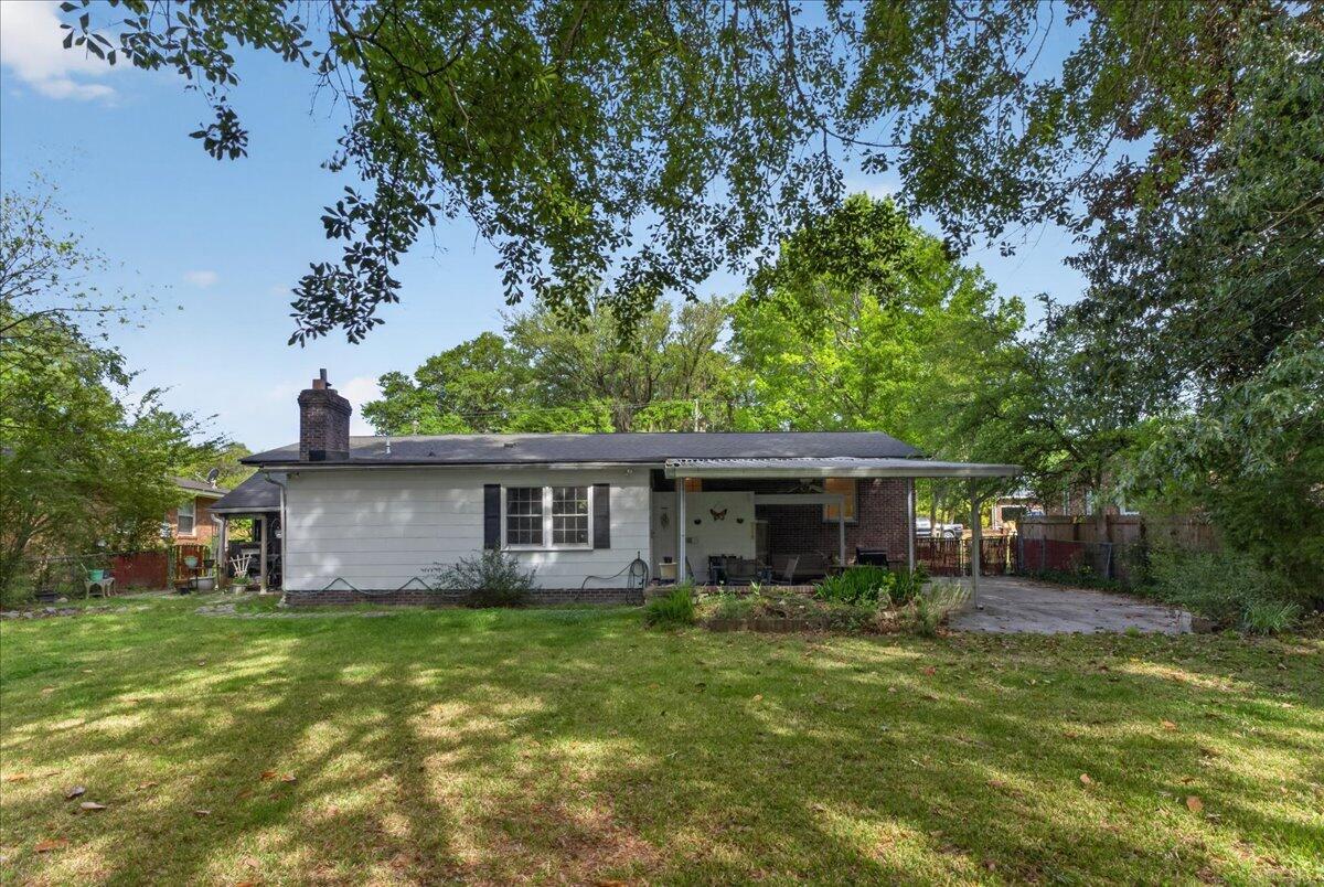 1225 Hillside Drive
