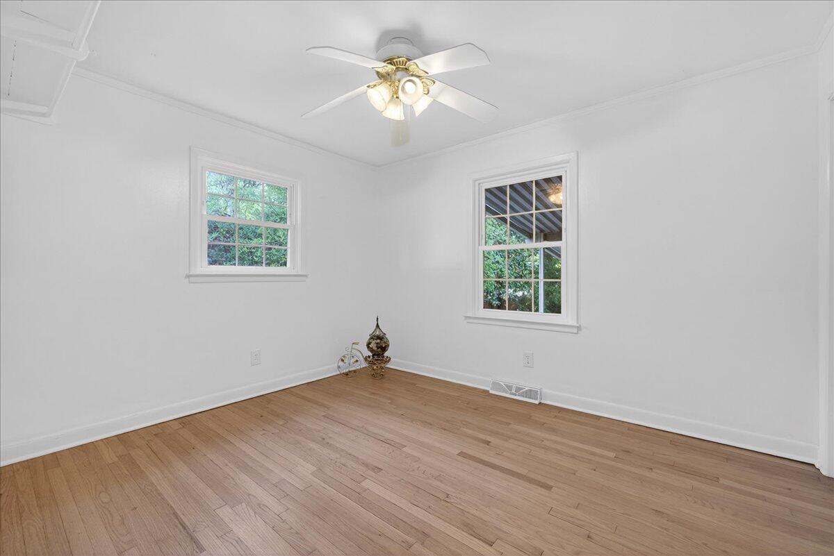 1225 Hillside Drive