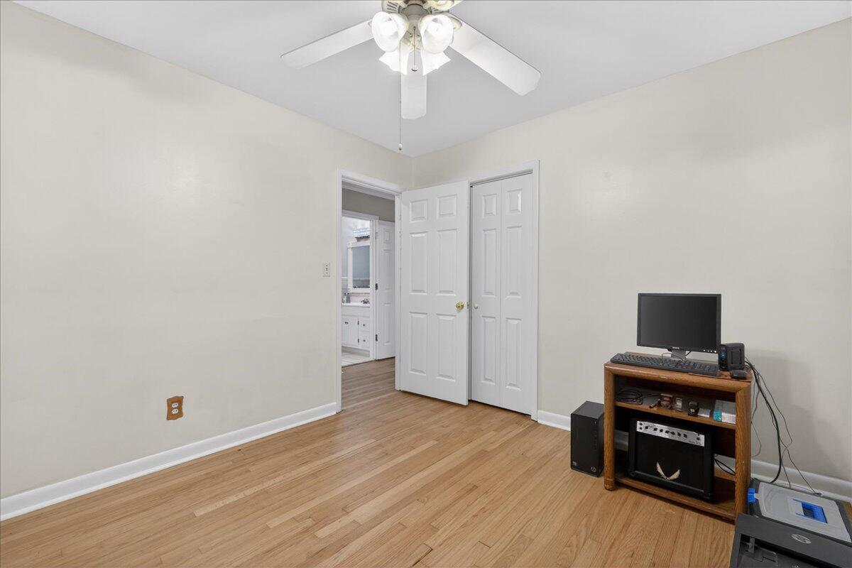1225 Hillside Drive
