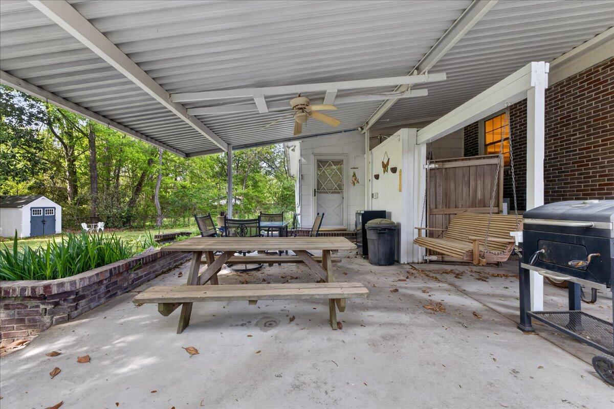 1225 Hillside Drive