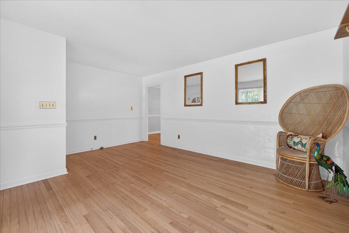 1225 Hillside Drive