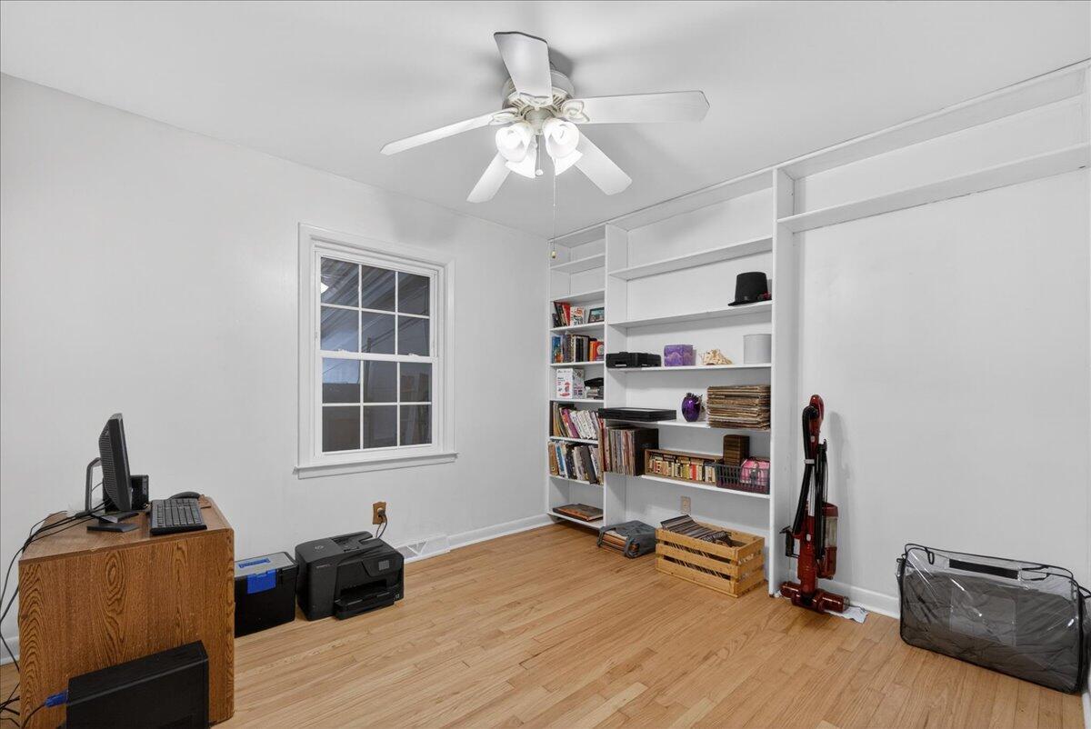 1225 Hillside Drive