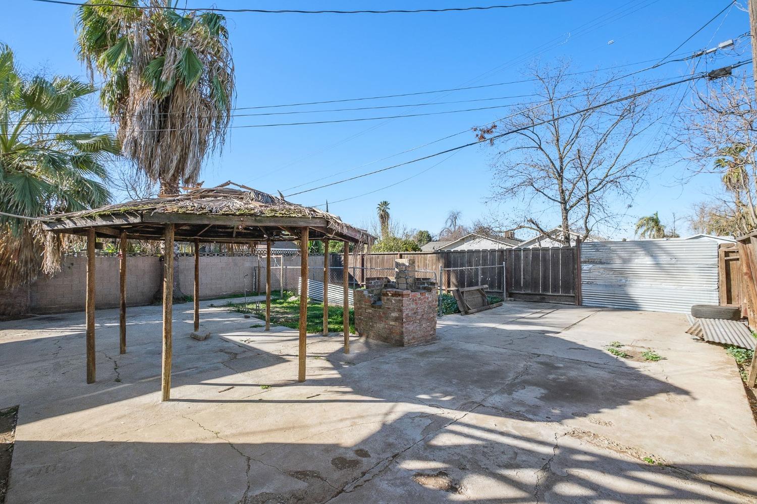 2466 Cedar Avenue