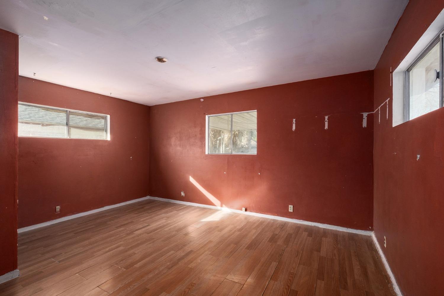 2466 Cedar Avenue
