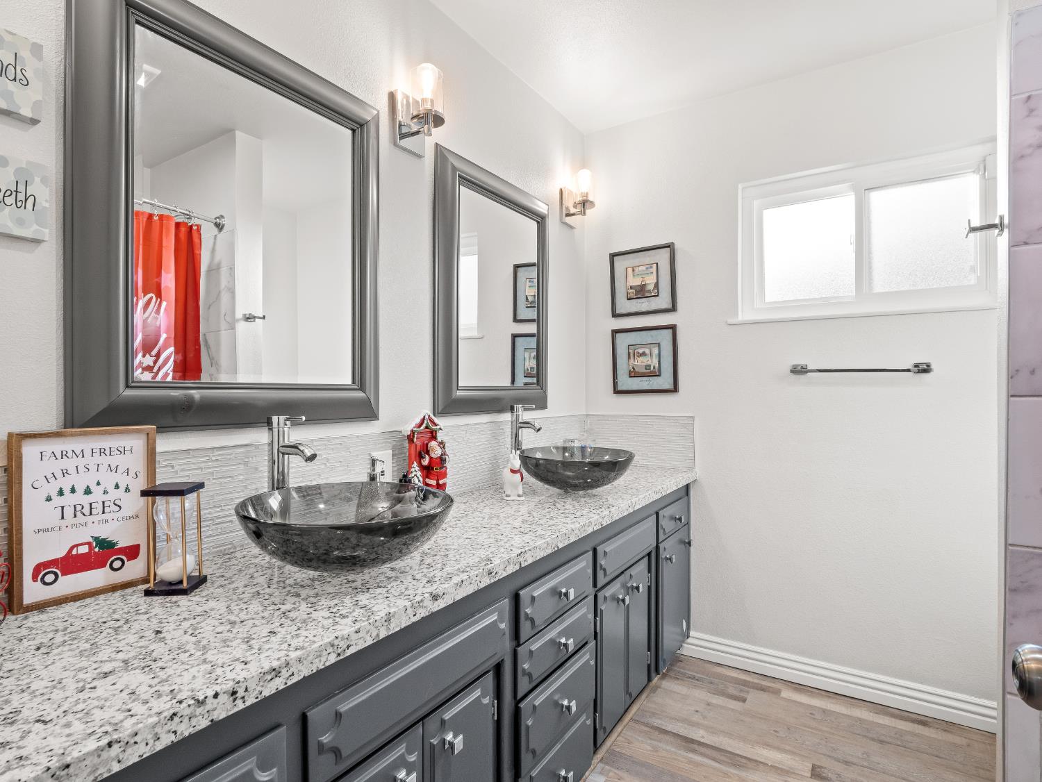 3279 W Rialto Avenue