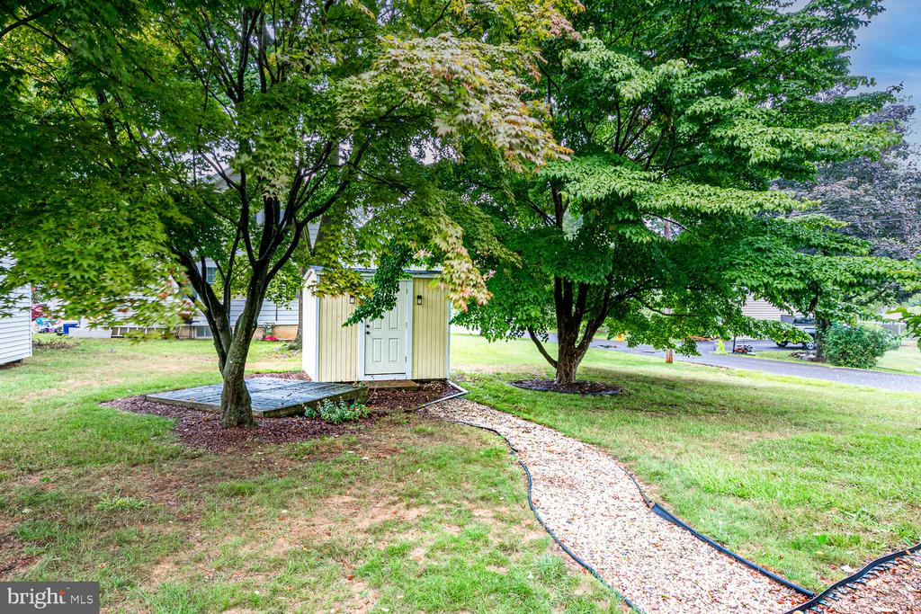 44 WOODSIDE AVENUE