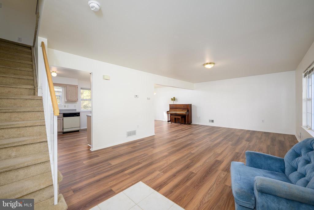 9 BLOSSOM DRIVE