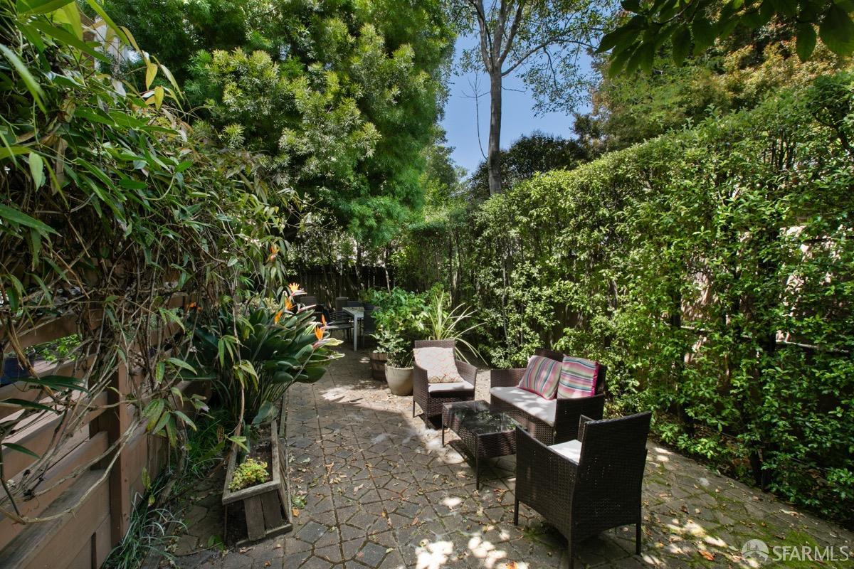 221 Noe Street # 8
