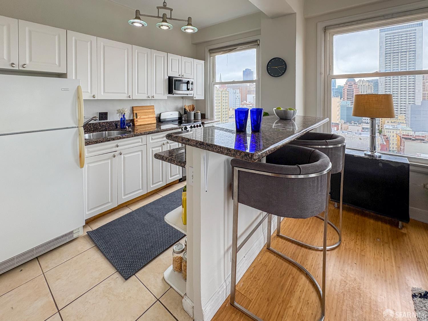 631 Ofarrell Street # 1216