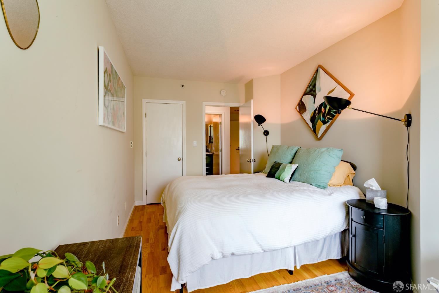 240 Lombard Street # 836