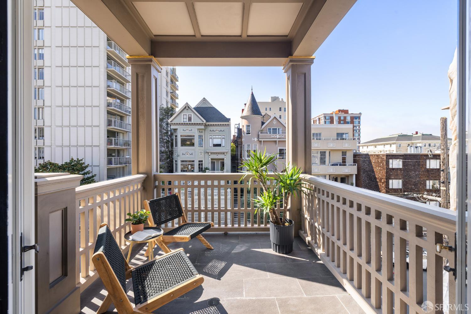 2614 Buchanan Street # 3