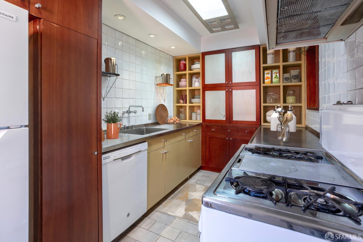 495 Greenwich Street # 5