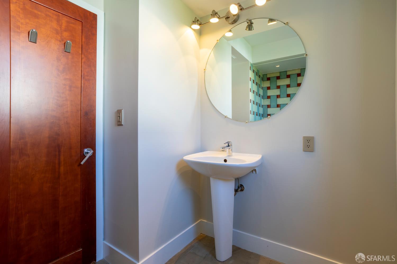 495 Greenwich Street # 5