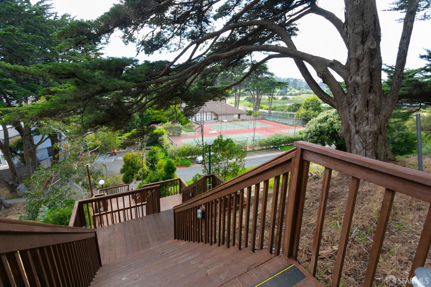 150 S Lake Merced Hills
