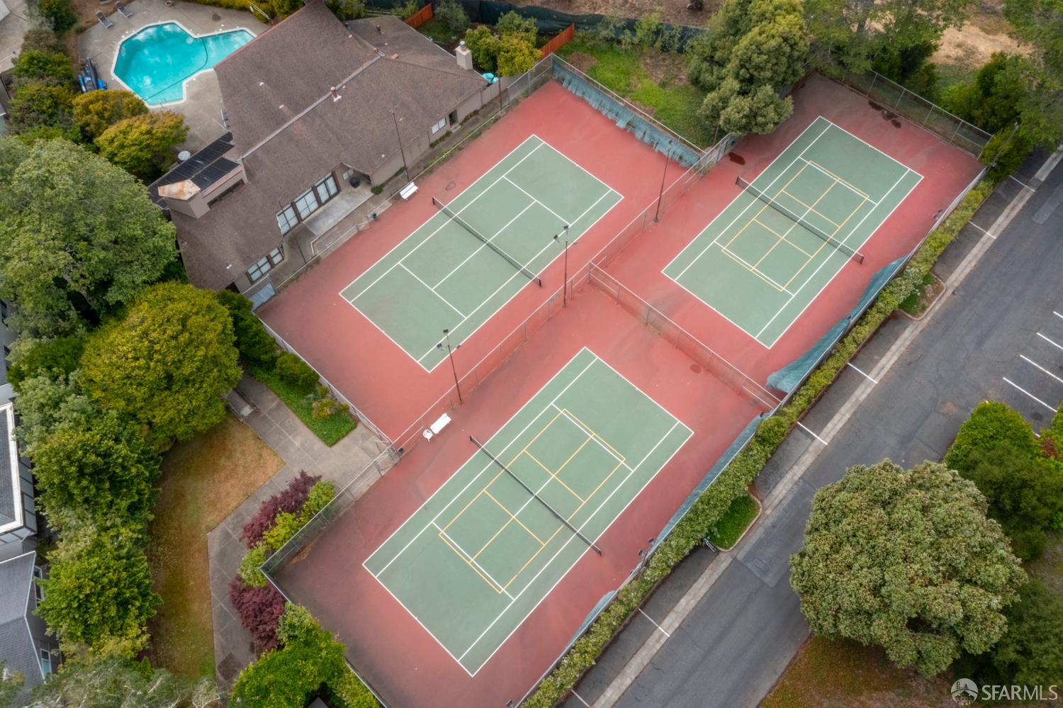 150 S Lake Merced Hills