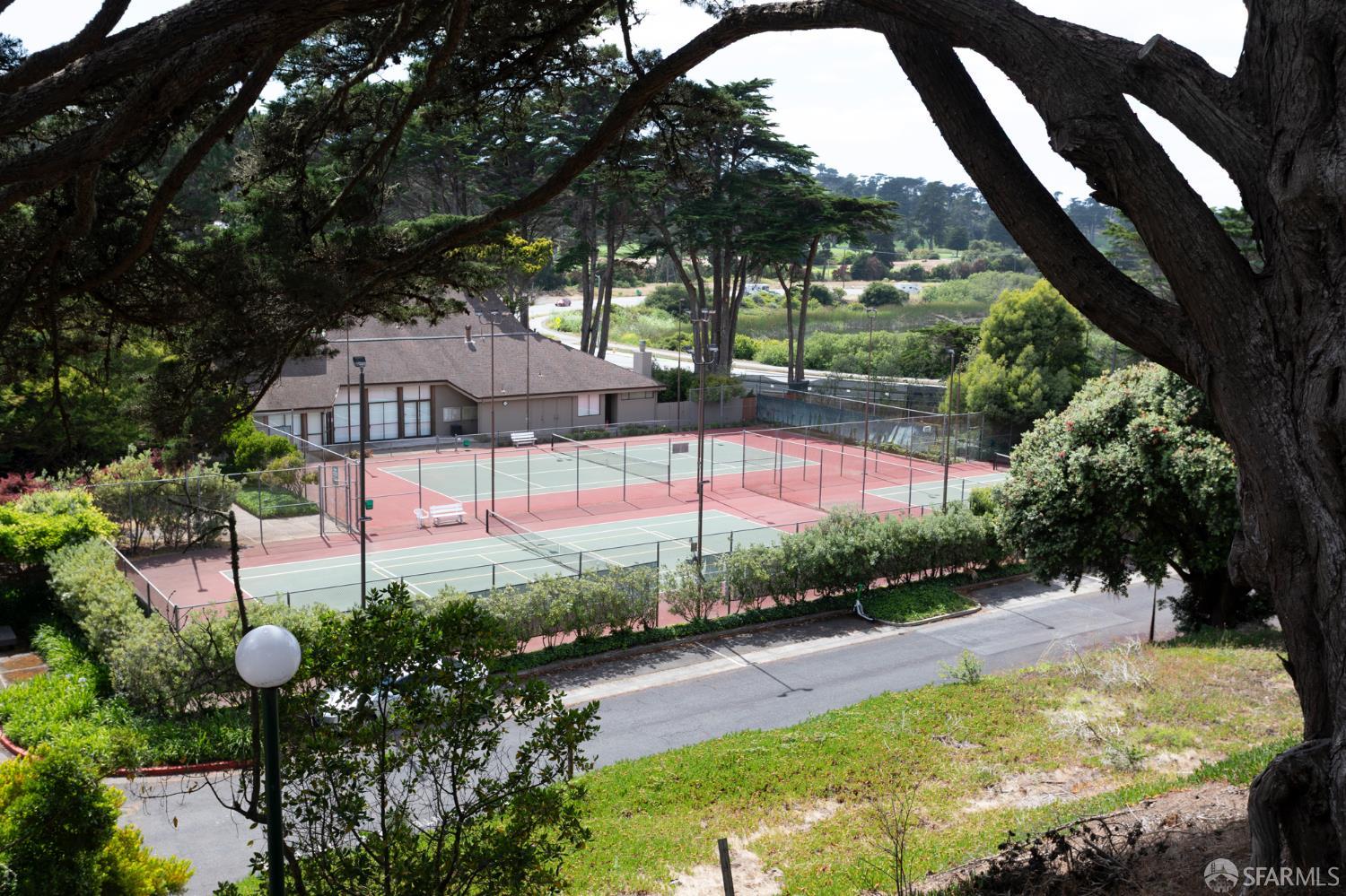 150 S Lake Merced Hills