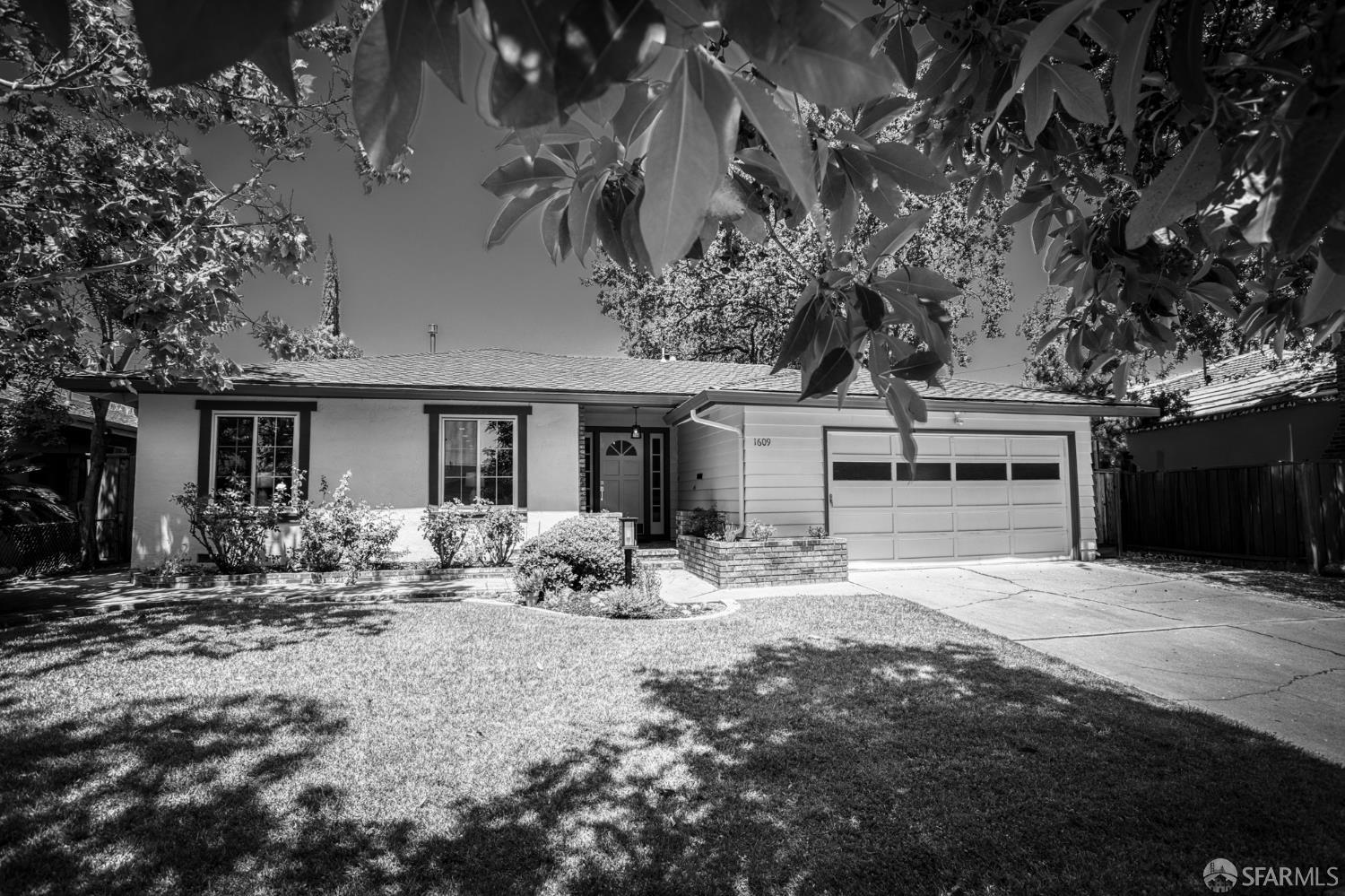 1609 Jacob Avenue