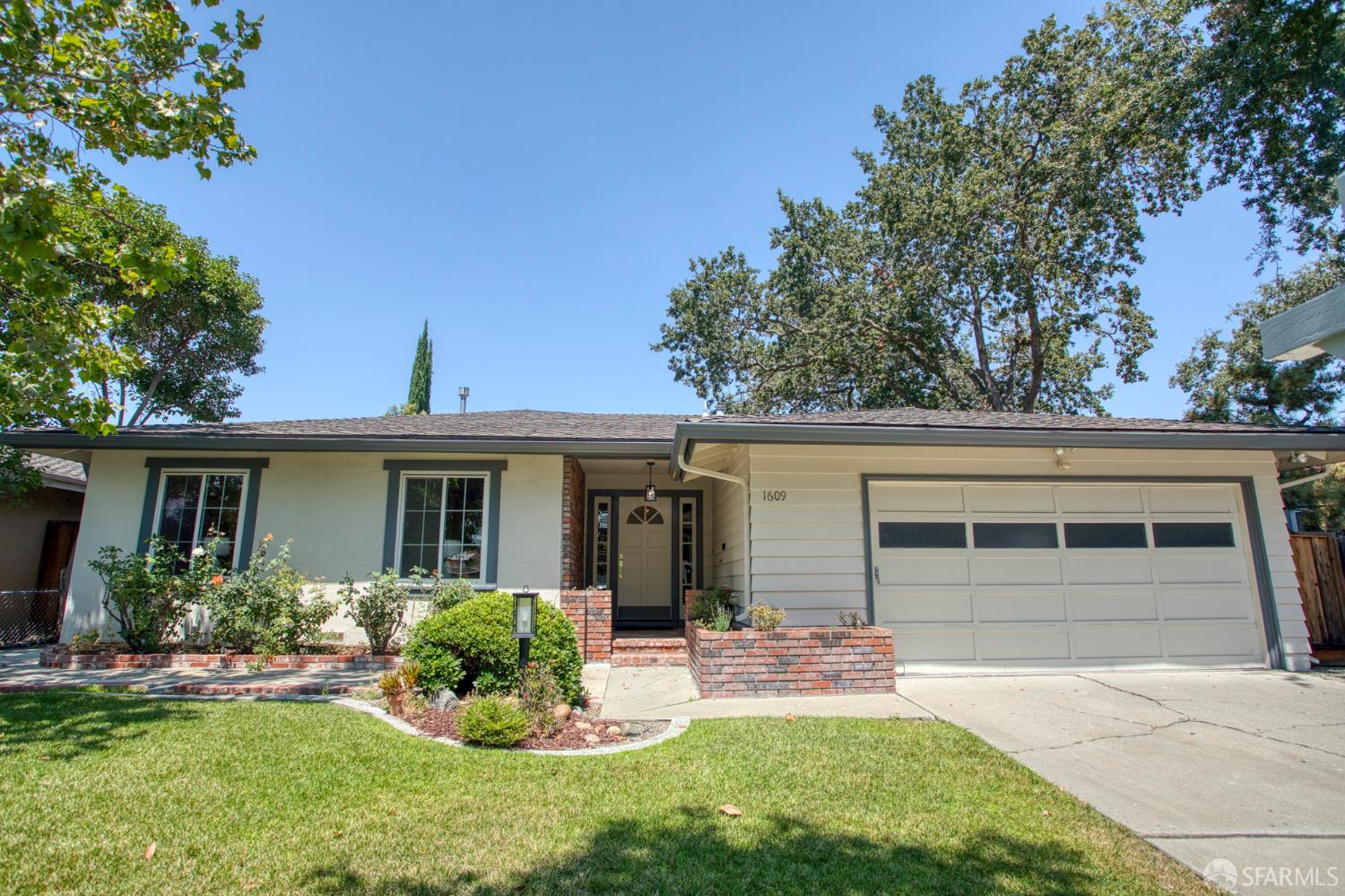1609 Jacob Avenue
