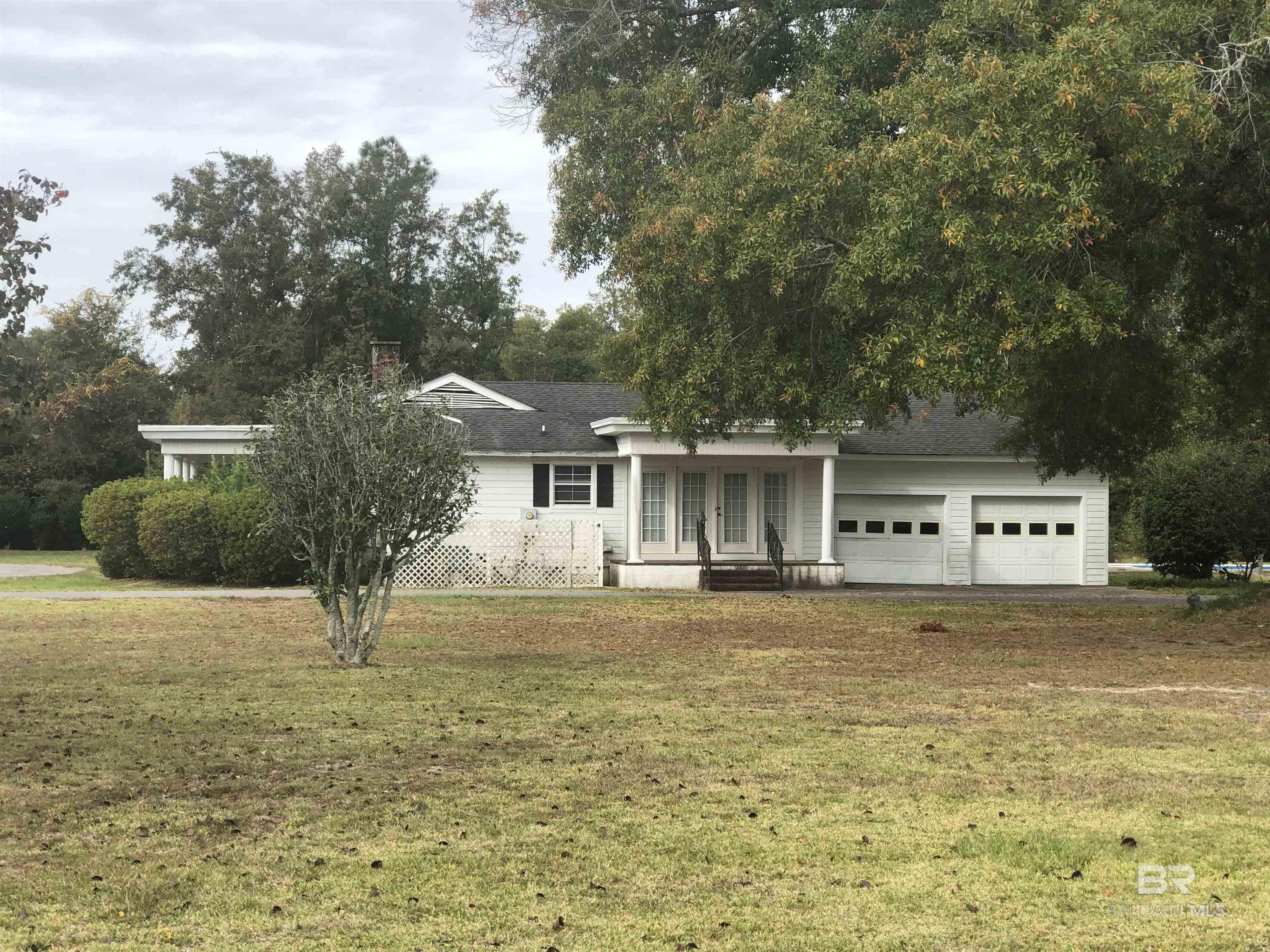 302 W Satsuma Avenue