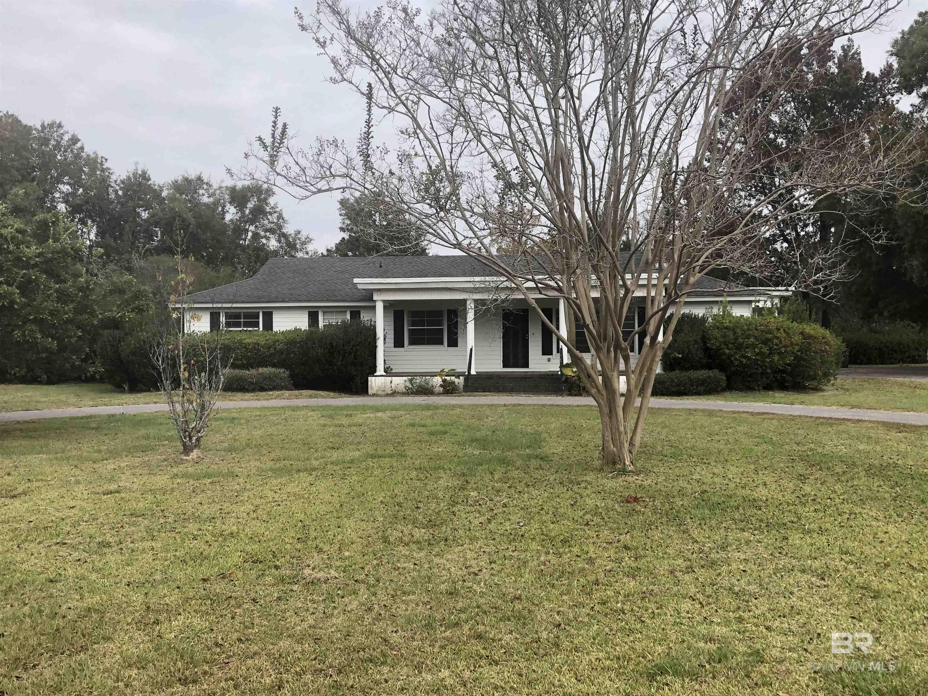 302 W Satsuma Avenue