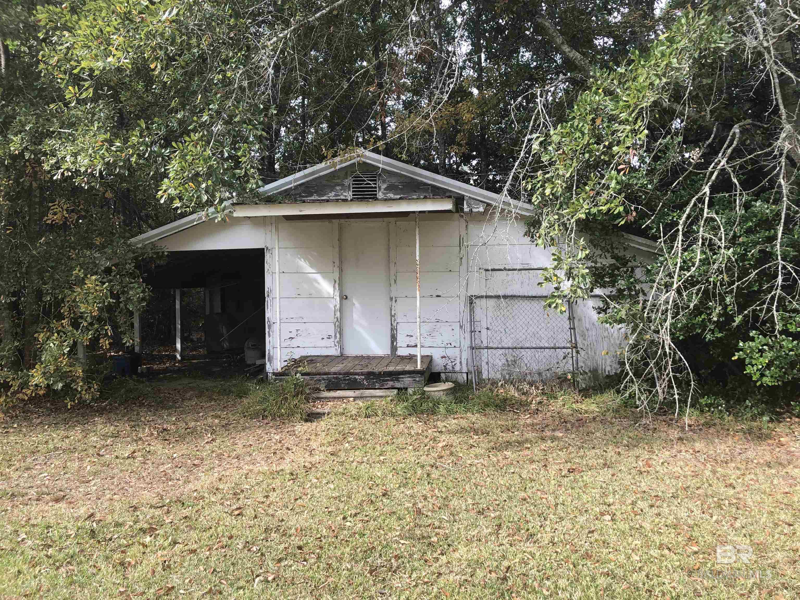 302 W Satsuma Avenue