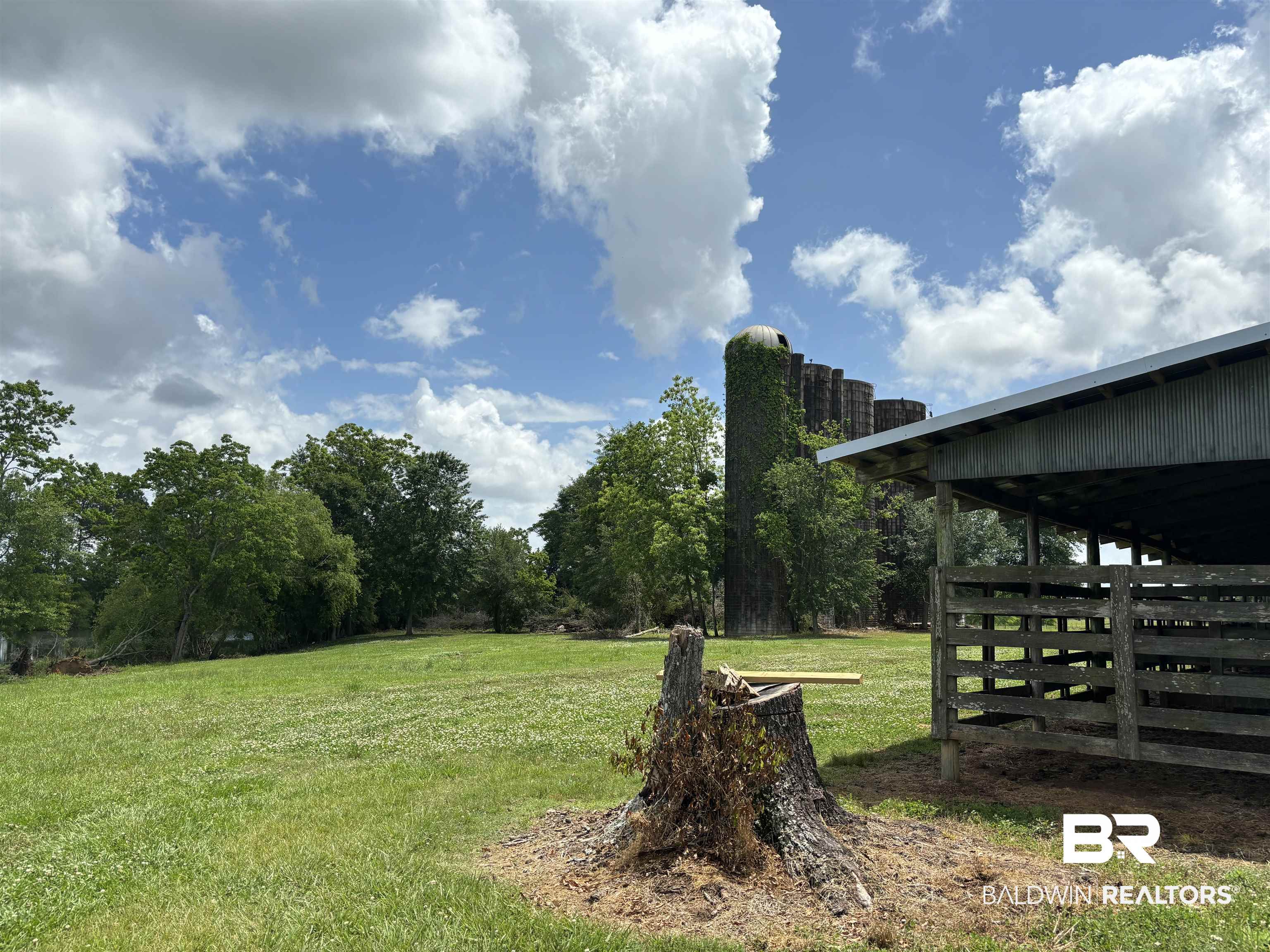 24613 Ponder Loop