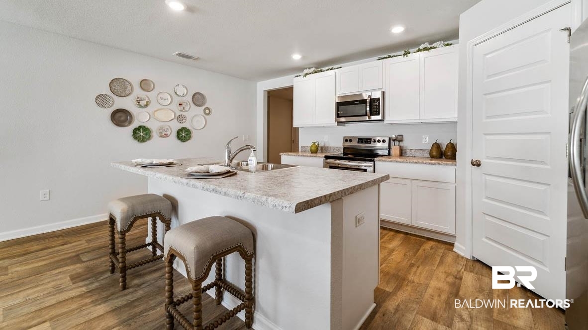 24613 Ponder Loop