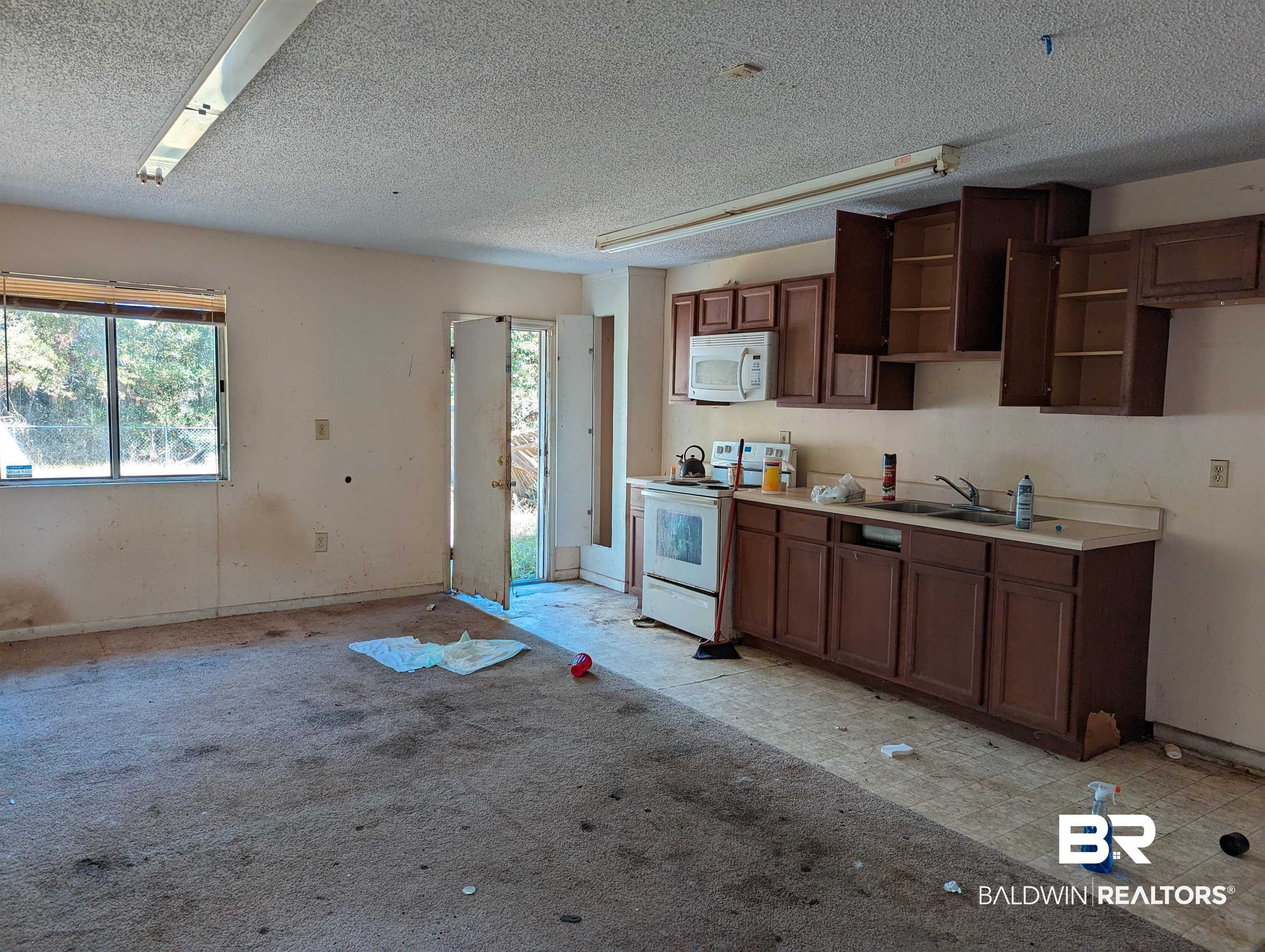 15763 State Highway 180