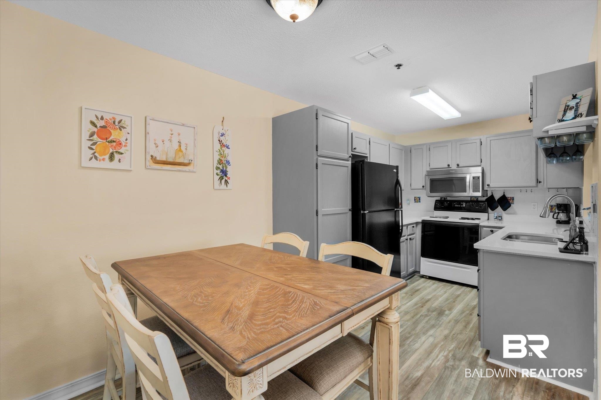 2200 W 2nd Street D-202