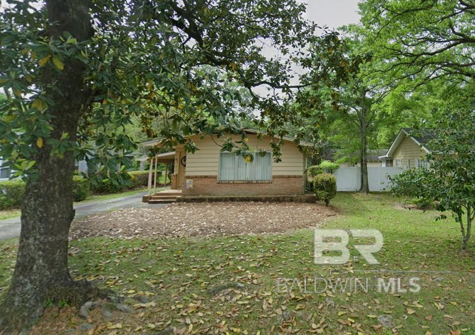 217 W Magnolia Avenue