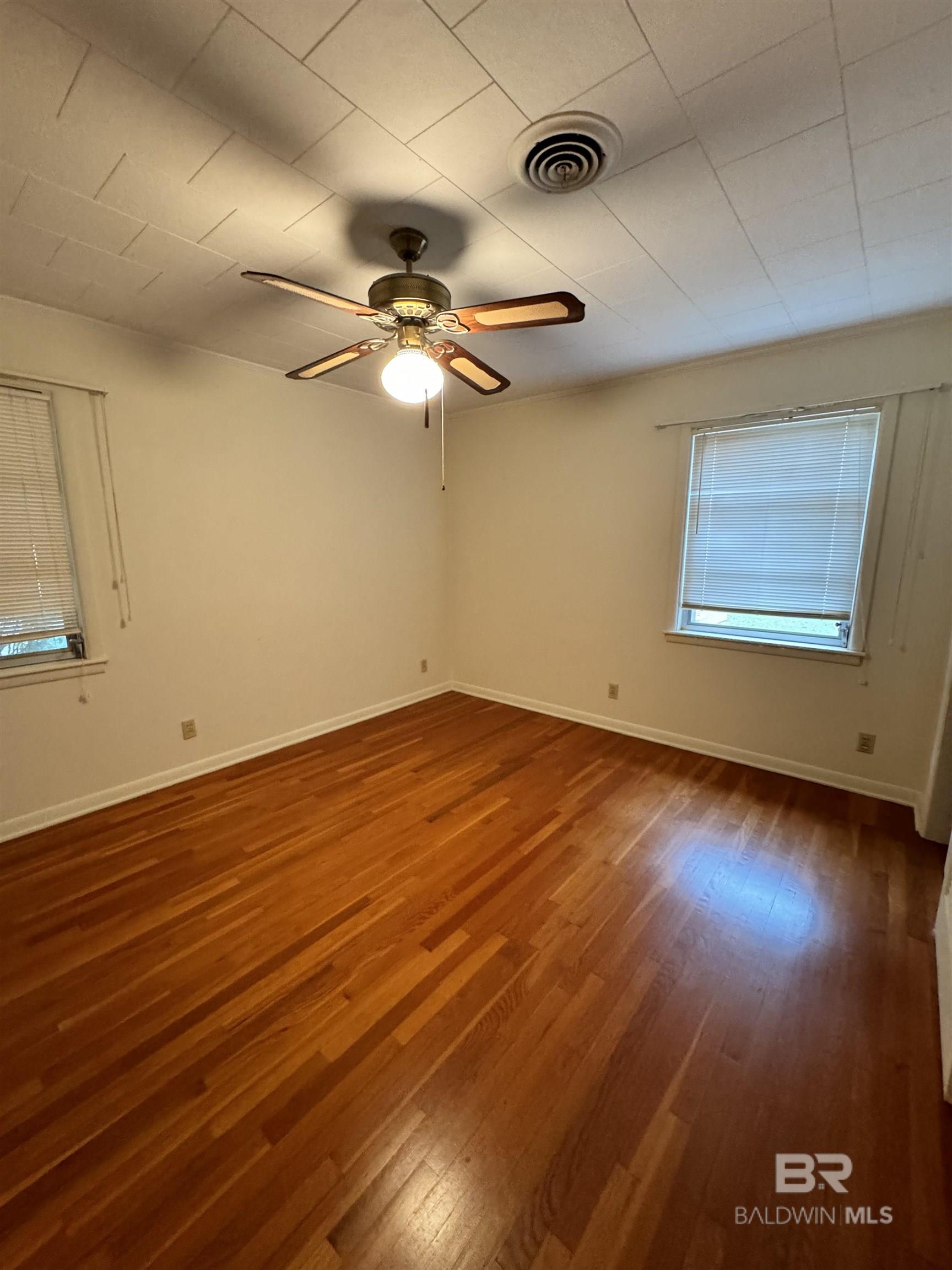 217 W Magnolia Avenue
