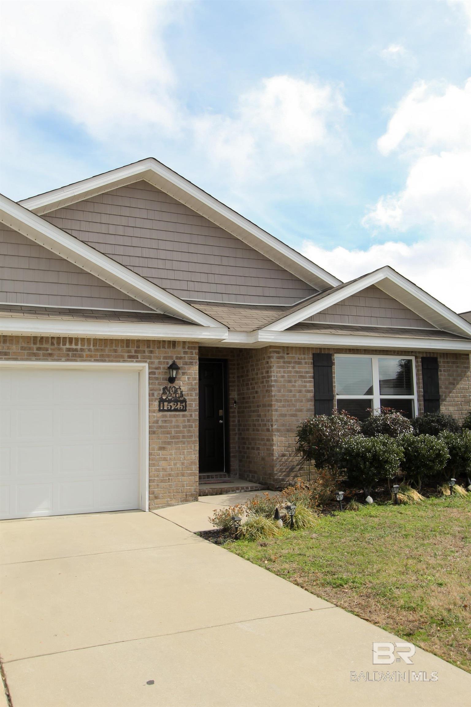 1525 Majesty Loop