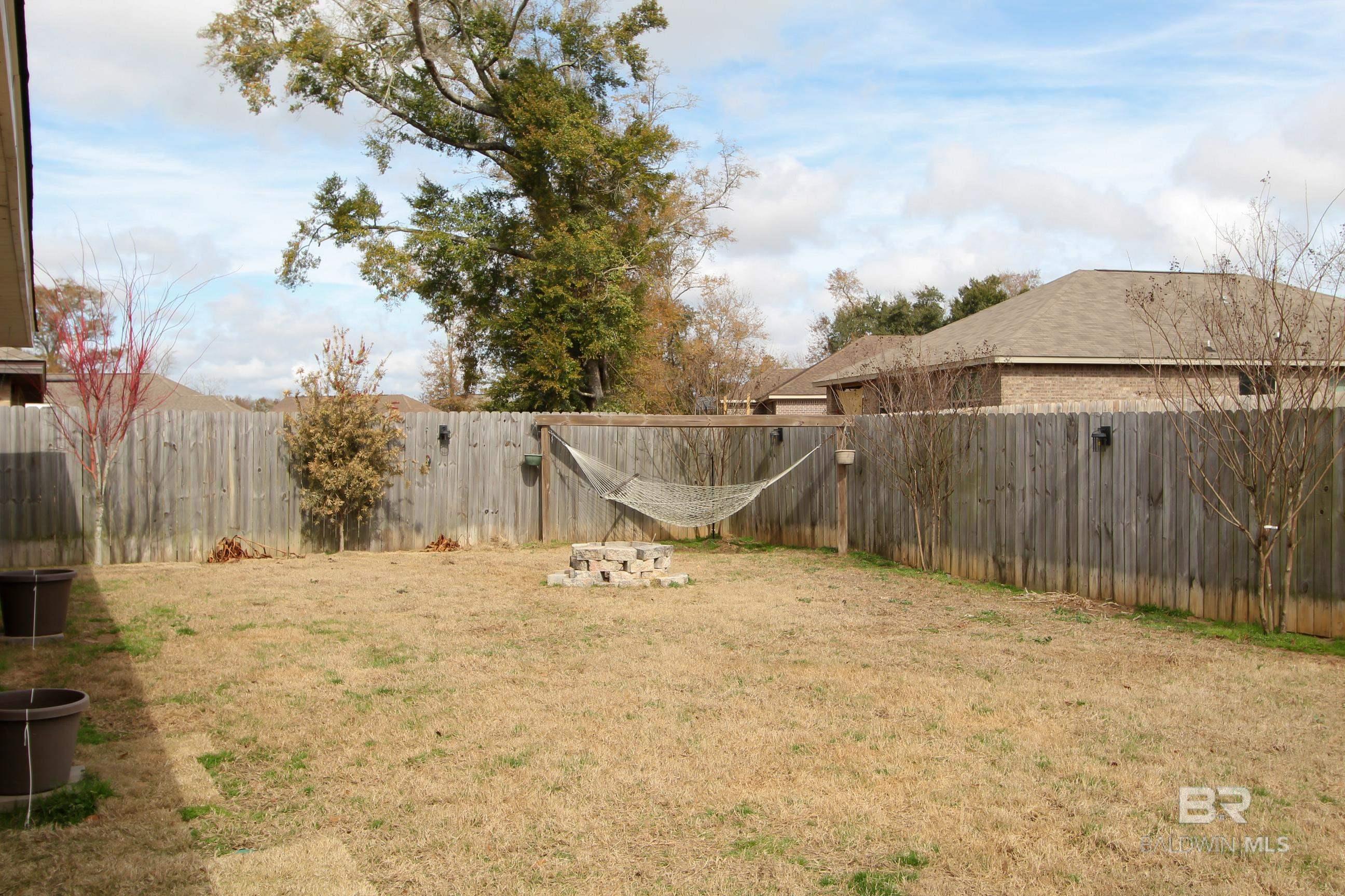 1525 Majesty Loop