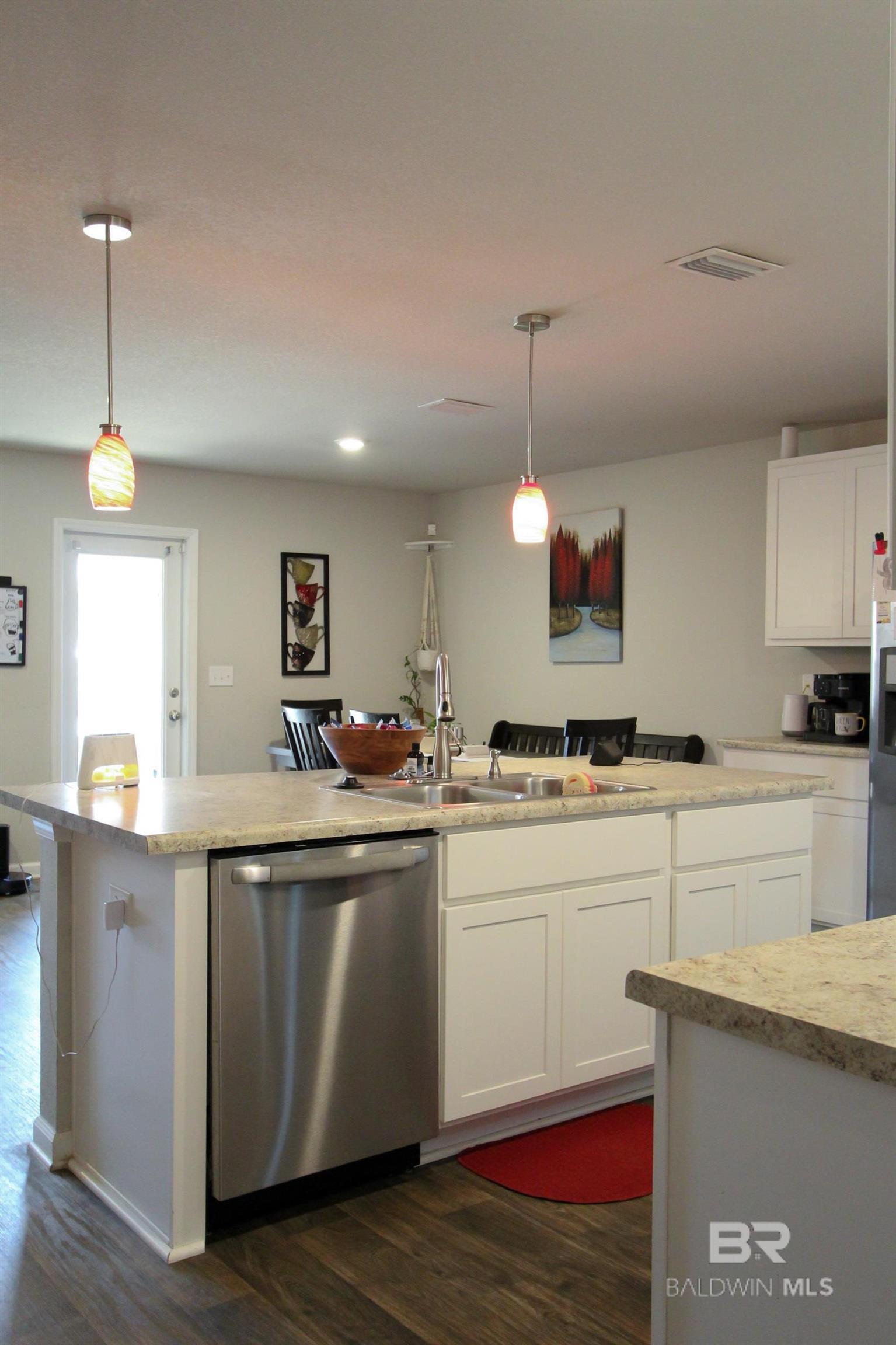 1525 Majesty Loop