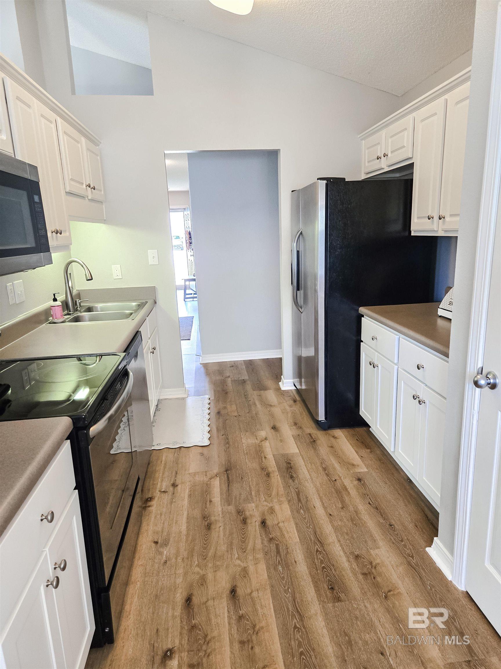 28366 Chateau Drive