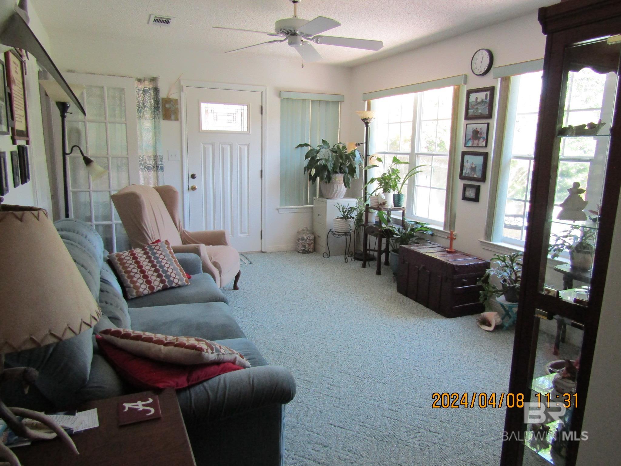 2871 Avenida Alberto
