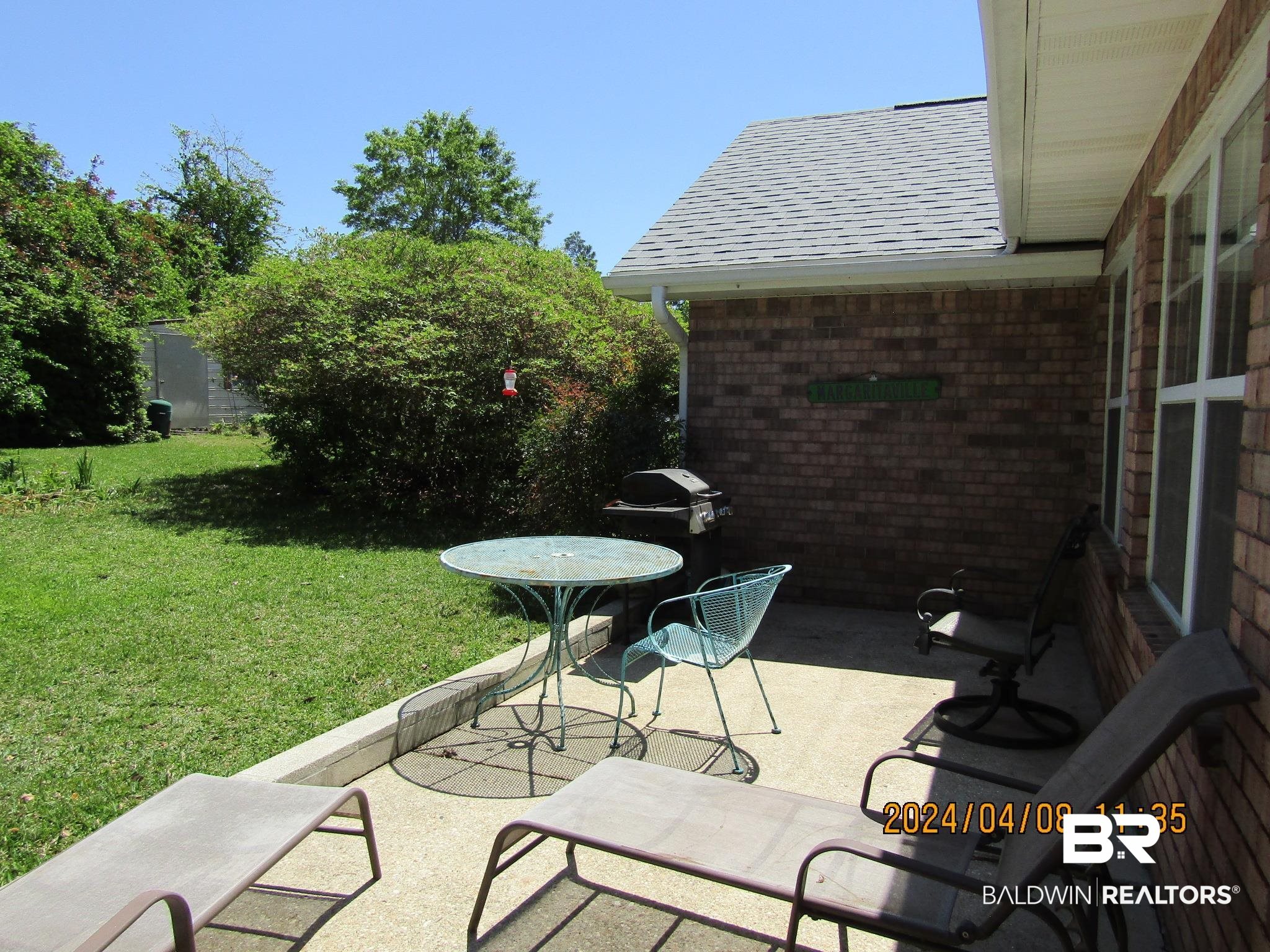 2871 Avenida Alberto