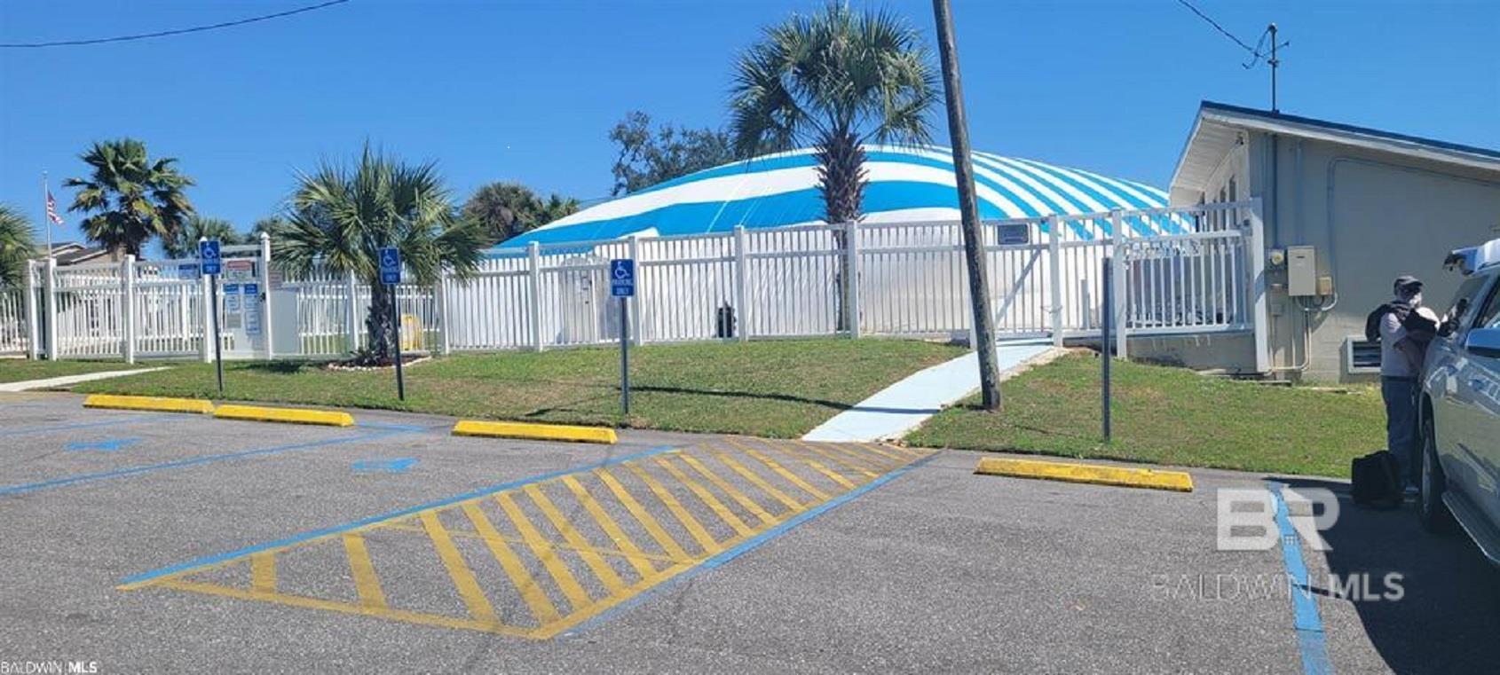 2871 Avenida Alberto