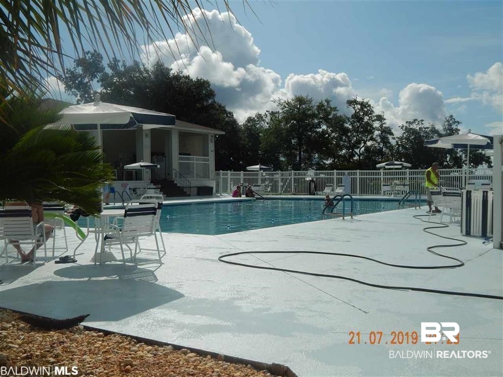 2871 Avenida Alberto
