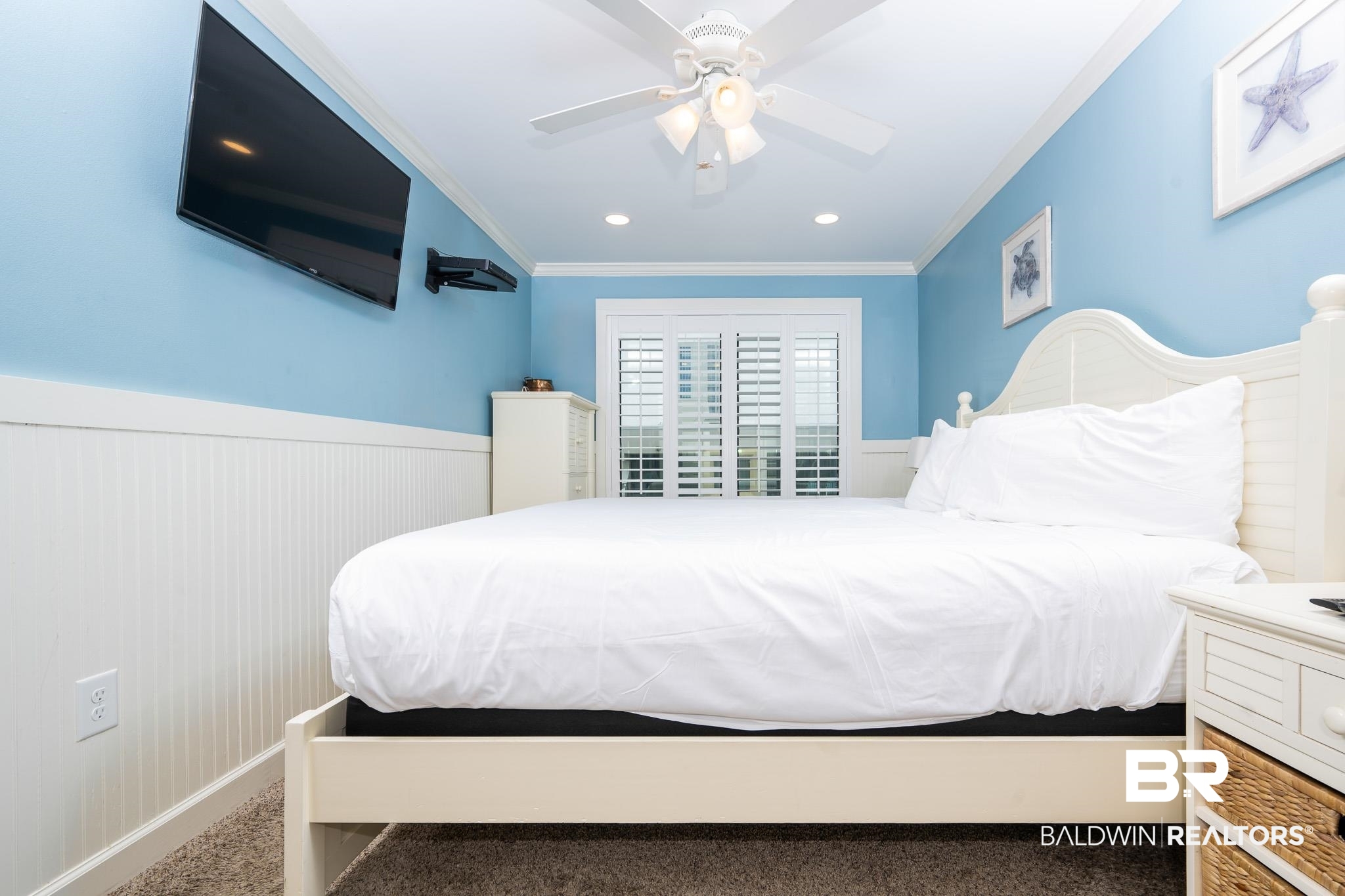 333 W Beach Boulevard 810