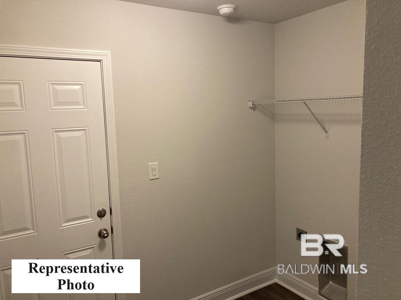 807 Rosemary Circle