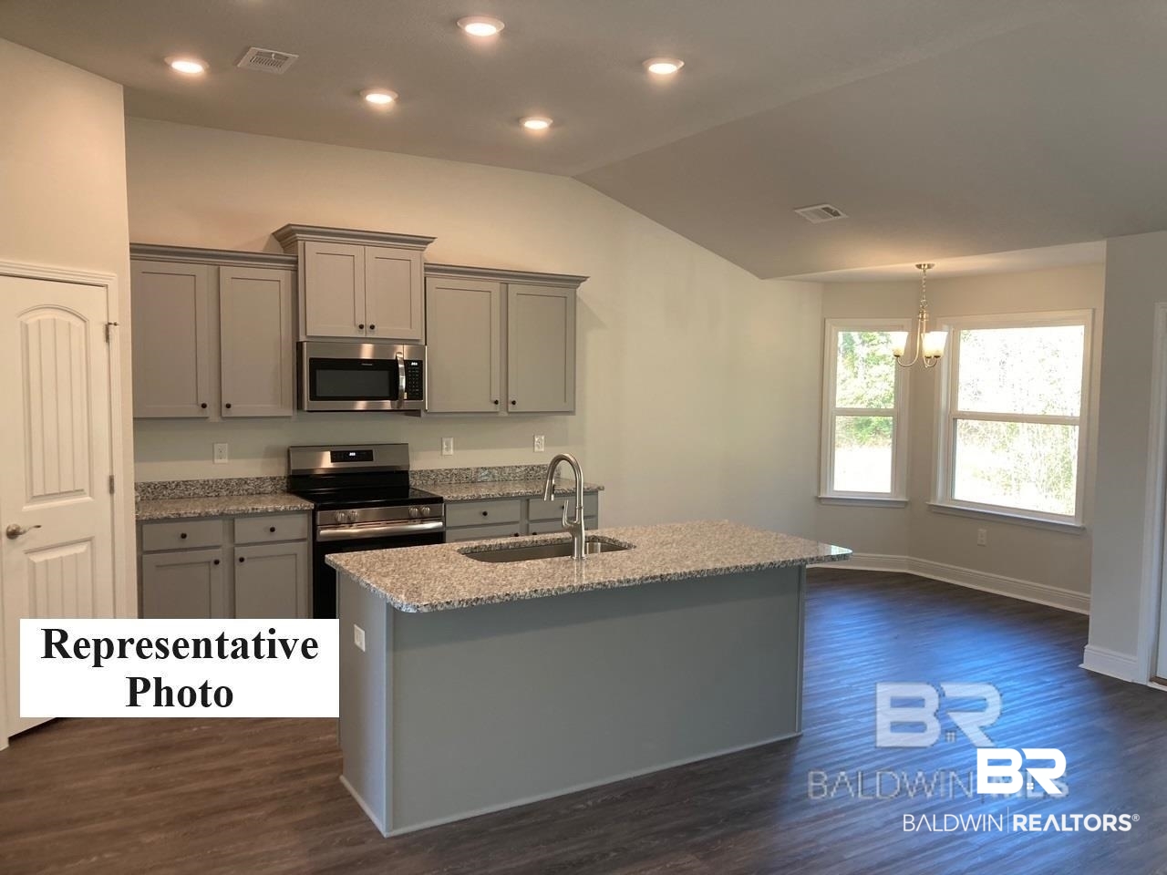 807 Rosemary Circle